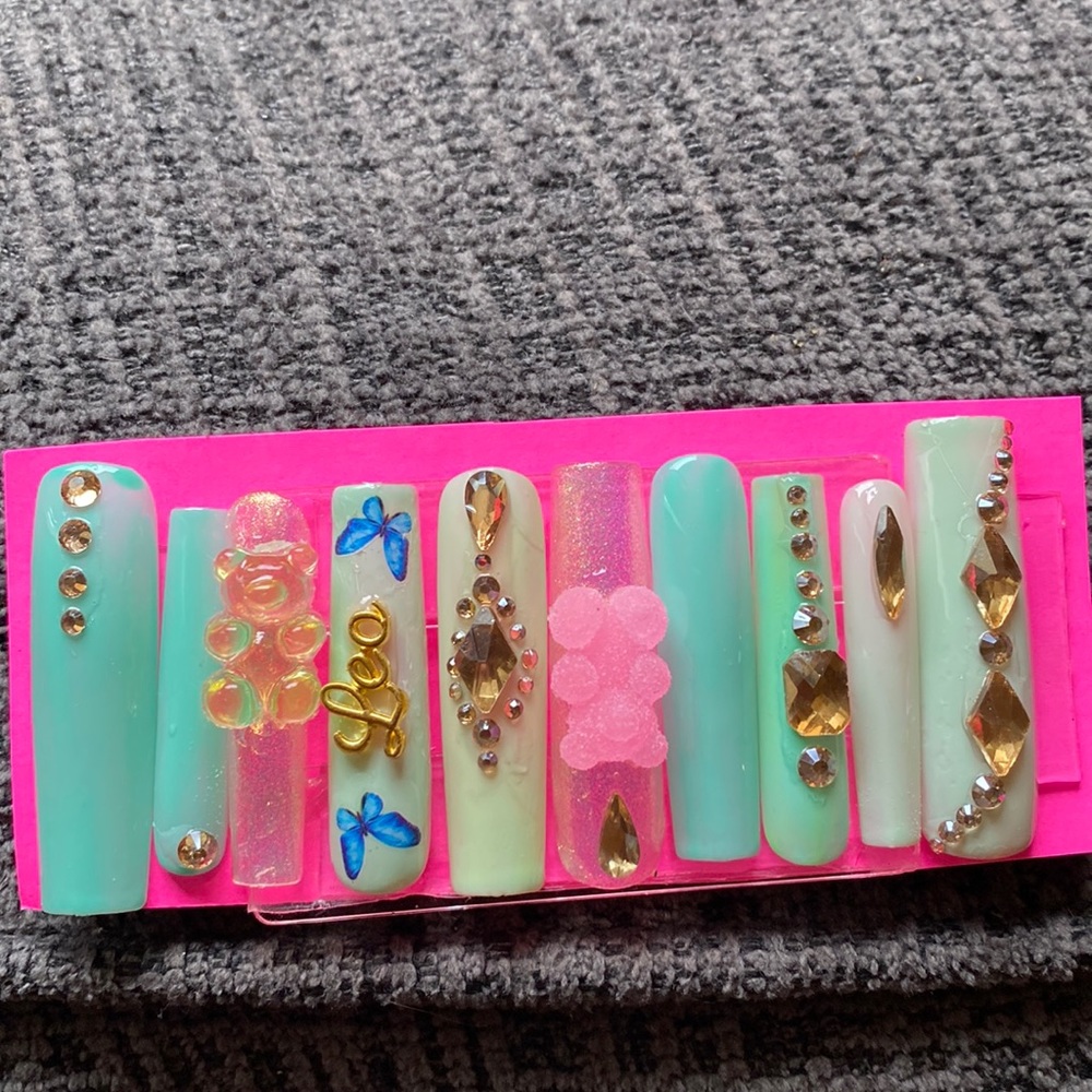 “Mint Leo” Xl Nails (Spring/Summer Collection)